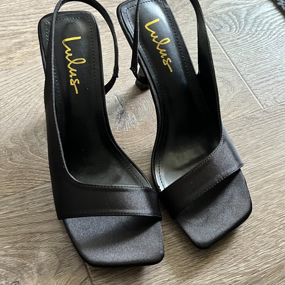 Lulus 'Romillie' black slingback heels